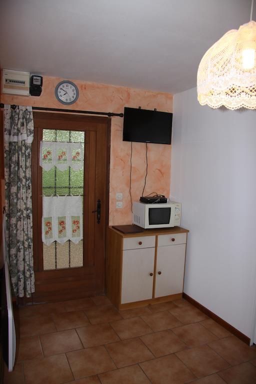 Camping De La Pelouse Jaulny Szoba fotó