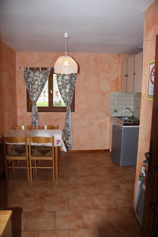 Camping De La Pelouse Jaulny Kültér fotó