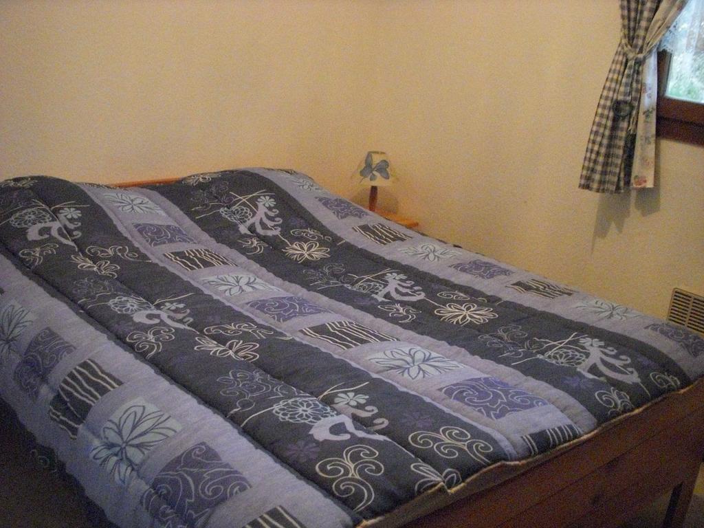 Camping De La Pelouse Jaulny Szoba fotó